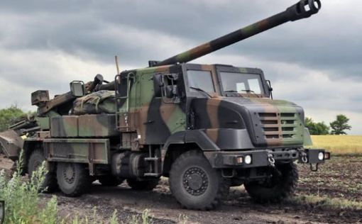 СМИ: Франция готовит для Украины 20 бронеавтомобилей Bastion и 12 гаубиц Caesar