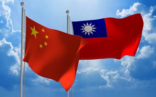 Китайские ВМФ и ВВС пересекли срединную линию Тайваньского пролива