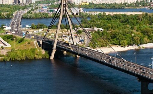 В Киеве ограничат движение на Северном мосту: схема проезда