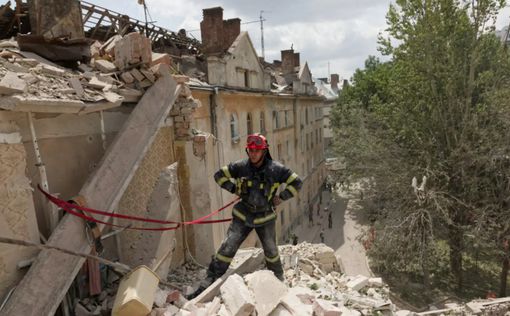Глава ГСЧС: Я горжусь каждым спасателем, который защищает украинцев! | Фото: ГСЧС