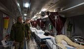 Медицинский эвакуационный поезд для военных. Фото | Фото 1