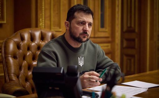 Зеленский собрал военный кабинет для совещания в "узком кругу"