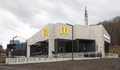 В Киеве открылся 101-й - особенный - McDonald's: адрес, фото | Фото 1