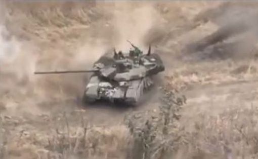 Россия укрепила башню танка Т-90 двумя листами брони