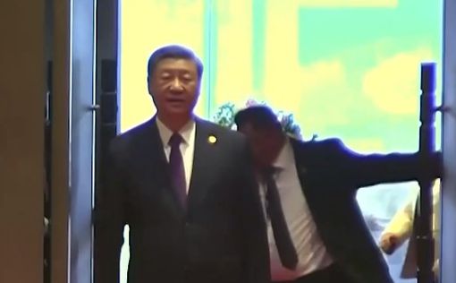Відео: помічника Сі Цзіньпіна скрутили на саміті БРІКС