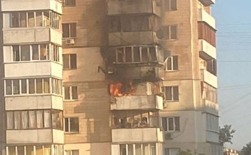 Попадание по многоэтажке в Киеве: из дома эвакуированы 10 жителей
