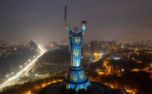 Хофштеттер подарил Киеву "Рождественский свет для надежды"