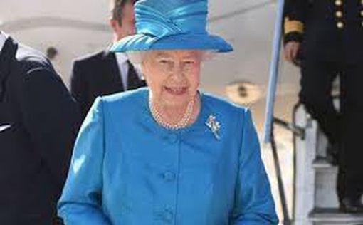 Королева Елизавета раскрыла секрет по поводу своей сумочки