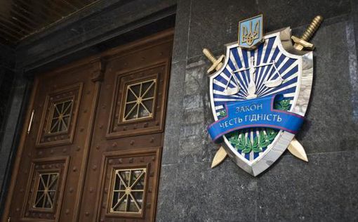Убытки на 2 млн грн: замдиректора "Киевавтодора" "погорел" на дорожных столбиках