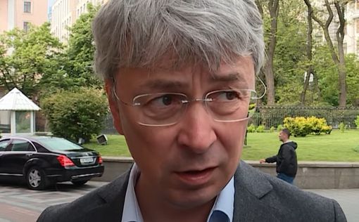 Глава Минкульта Ткаченко передумал уходить в отставку