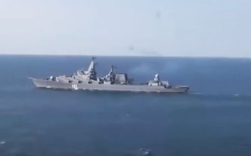 Россия вывела в моря военные корабли
