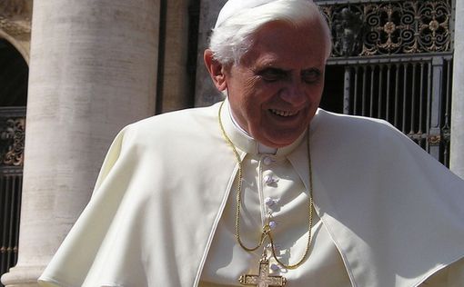 Умер ушедший в отставку папа римский Бенедикт XVI