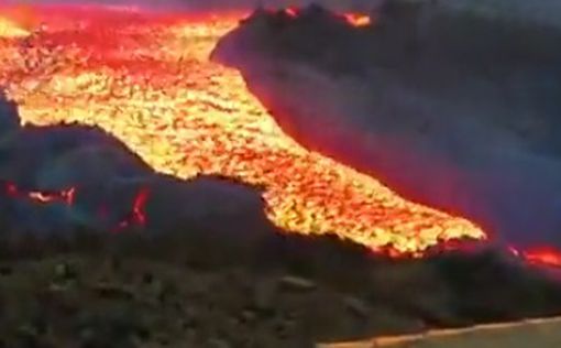 Канары: извержению вулкана на острове Ла-Пальма не видно конца