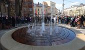 Во Львове открыли фонтан в честь "Да Винчи" и погибших добровольцев. Фото | Фото 3