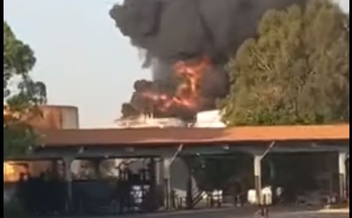 На нефтяном заводе в Ливане вспыхнул пожар