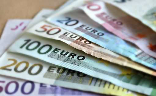 Стоимость евро пробила 16-месячный минимум