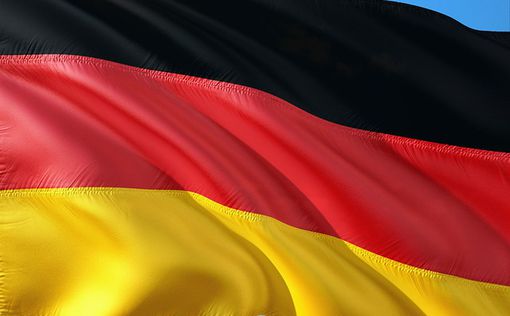 Германия поможет пострадавшим регионам юга Украины техникой и самосвалами