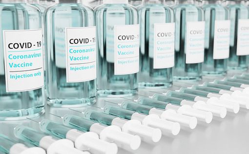 В Украине разрешили делать вторую бустерную прививку против коронавируса