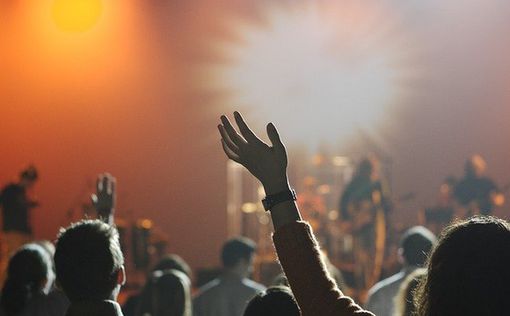 Massive Attack скасувала концерт у Грузії через придушення акцій протесту
