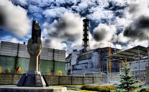 У роковини Чорнобильської трагедії Зеленський закликав світ тиснути на Росію