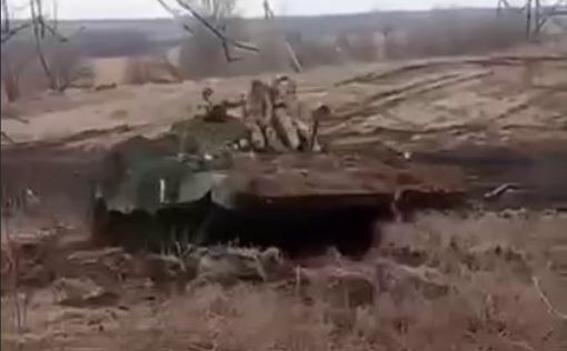 Финский Leopard 2R "охотится" на российских оккупантов. Видео