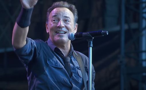 Легенда рок-н-ролла отложил концертный тур: названа причина