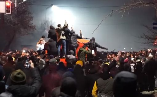 Силовики Казахстана заявили, что будут уничтожать протестующих