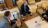 Пес Патрон провел официальную встречу с послом Японии. Фото | Фото 3