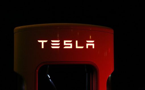 Ставка Tesla на робот-таксі далека від окупності