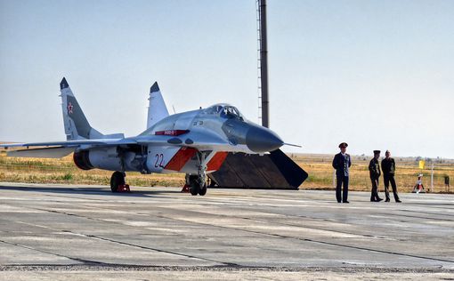 Украина получила от Польши 14 истребителей МиГ-29 и 575 танков
