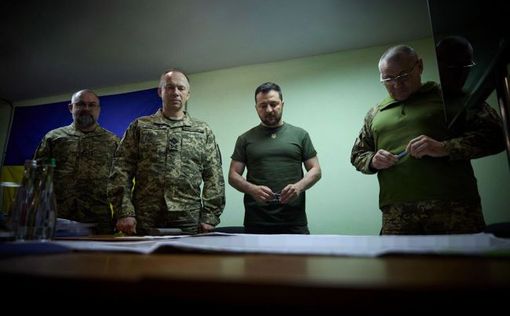 Зеленский провел совещание с генералами ВСУ и заявил о "результатах" на востоке