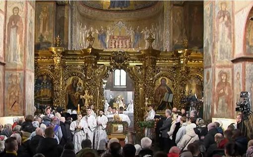 В Украине проходят Рождественские богослужения. Прямая трансляция
