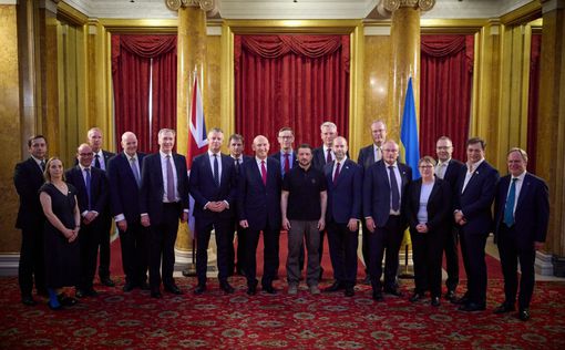 Президент Украины пригласил к сотрудничеству оружейников Британии