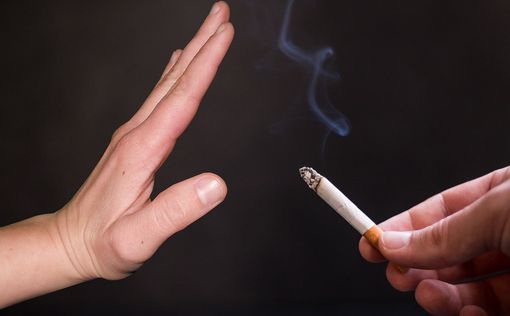 14-річні підлітки в Британії ніколи не зможуть придбати легально цигарки