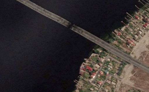 Появились первые кадры Антоновского моста после ударов