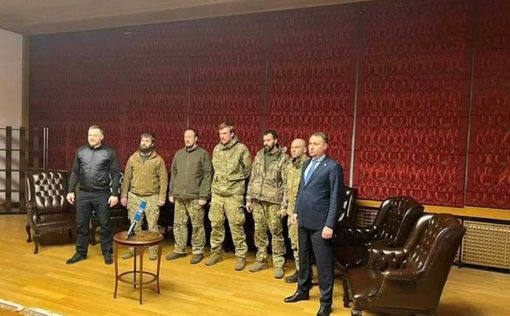 Пять командиров "Азова" останутся в Турции до конца войны