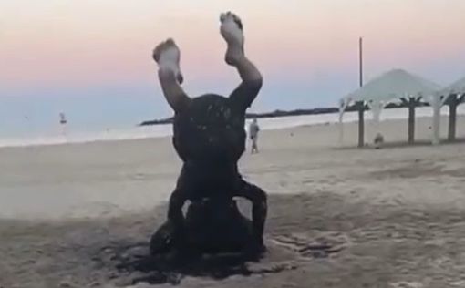 Акт вандализма: на пляже в Тель-Авиве подожгли статую Бен-Гуриона