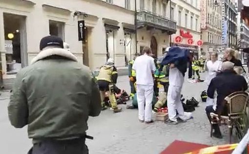 Теракт в Стокгольме: стрельба в метро, парламент оцеплен