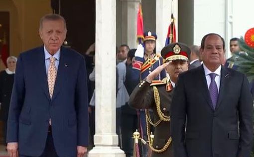 Ердоган уперше за багато років відвідав Єгипет