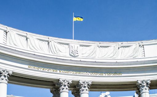 В Киев вернулись и начали работать 16 посольств
