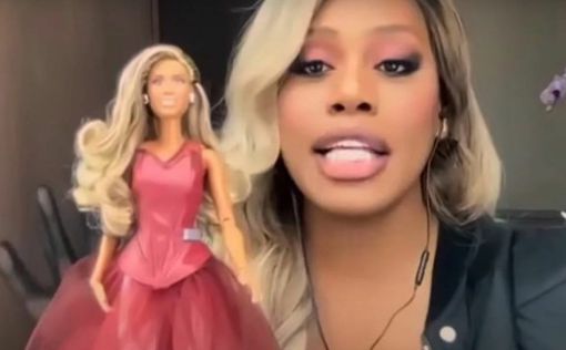 Первая в истории кукла Барби-трансгендер появилась в продаже