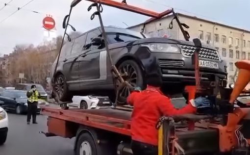 В Киеве у нарушителя ПДД изъяли Range Rover