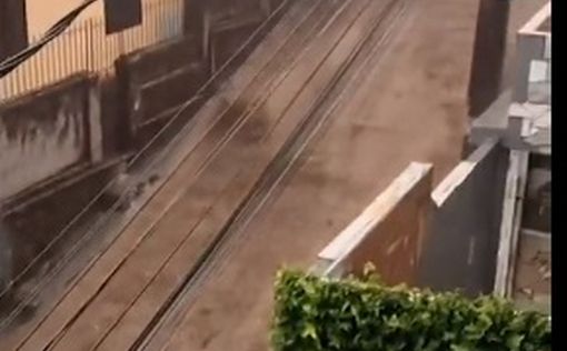 Последствия ливней в Бразилии: драматический момент засняли на видео