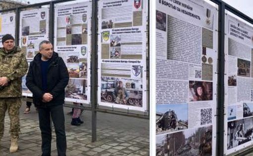 В Киеве проходит выставка "Современное войско сквозь призму прошлого"