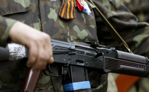 Власти "ДНР" запретили детям старше 14 выезжать в Украину