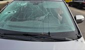 Военные РФ обстреляли в Херсоне такси: водитель погиб, пассажиры ранены. Фото | Фото 1