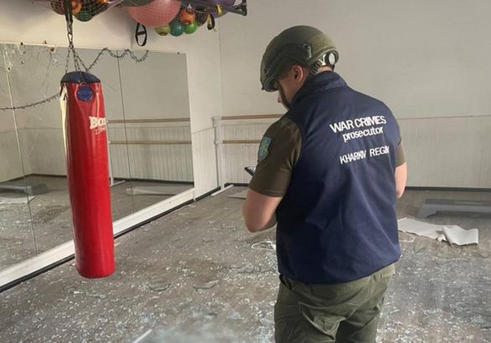 Атака РФ по Дергачам: попали возле спортклуба, где были дети. Фото