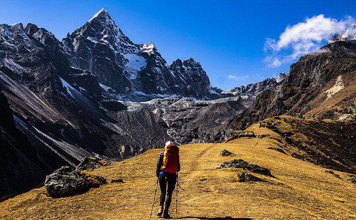 В Непале запретили туристам самостоятельно подниматься в горы