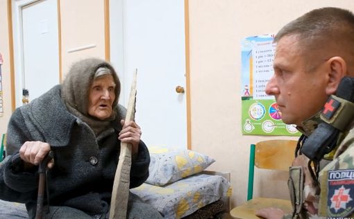 На Донбасі 98-річна жінка пішки вийшла з окупованої частини села