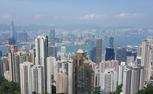 Гонконг отменяет противоречивую политику карантина в отелях